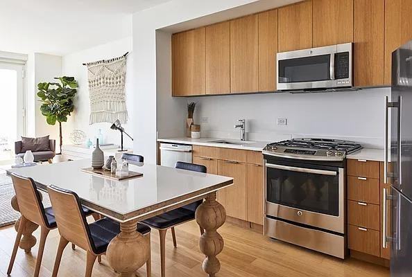 W 57th St #1611 - Photo 3 of 20