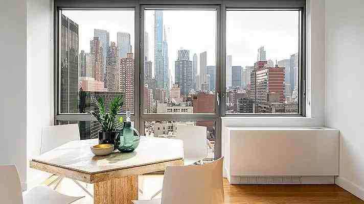 W 57th St #4108 - Photo 4 of 20