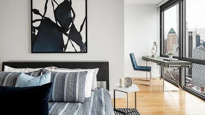 W 57th St #1819 - Photo 3 of 20