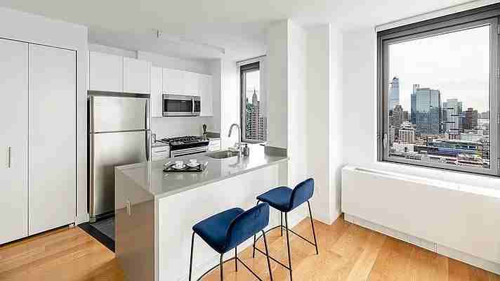 W 57th St #1627 - Photo 7 of 20