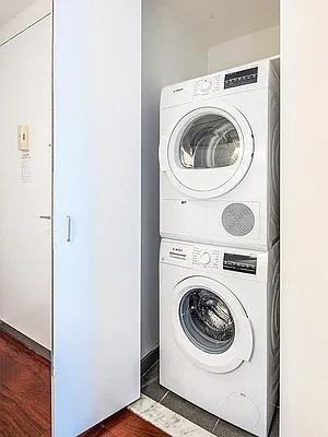 W 42nd St #N45L - Photo 5 of 20