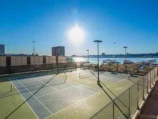 W 42nd St #N45L - Photo 7 of 20