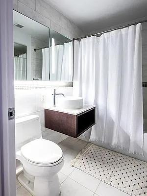 W 42nd St #N35K - Photo 4 of 13