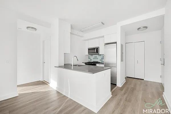 Dekalb Ave #4B - Photo 6 of 20