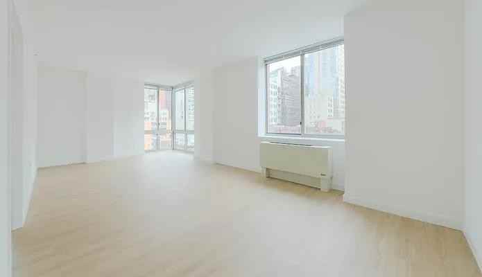 W 37th St #7A - Photo 5 of 20