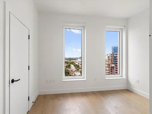 Carroll St #E810 - Photo 4 of 16