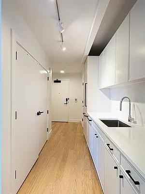 Carroll St - Photo 3 of 16