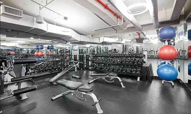 E 39th St #17B - Photo 6 of 9