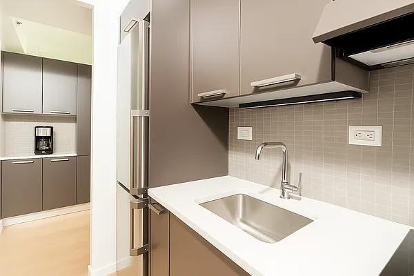 E 39th St #24A - Photo 4 of 13