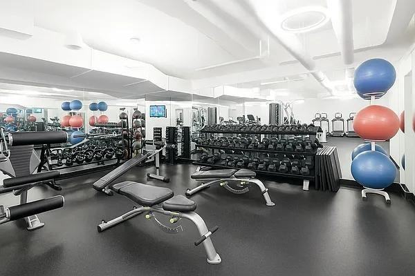 E 39th St #24A - Photo 5 of 13