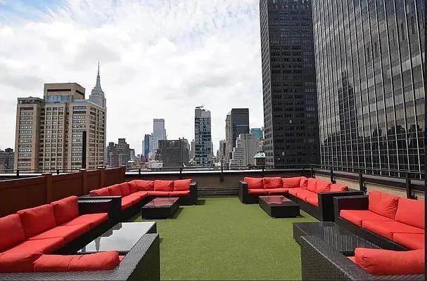 E 39th St #7E - Photo 4 of 20