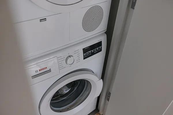 W 38th St #8L - Photo 4 of 20