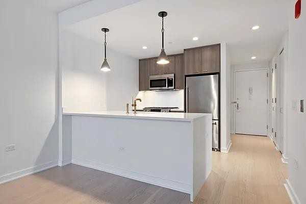 W 38th St #8L - Photo 7 of 20