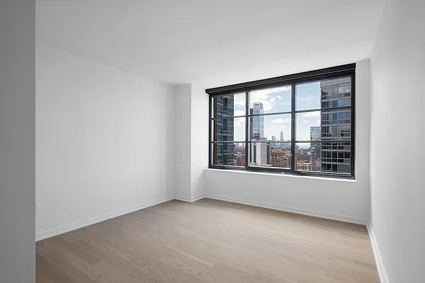 W 38th St #PH3C - Photo 5 of 11