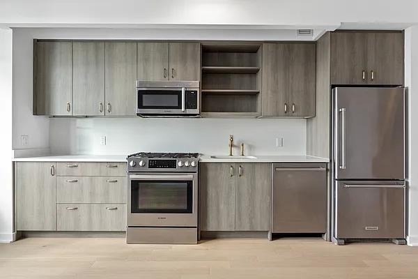 W 38th St #16G - Photo 6 of 20