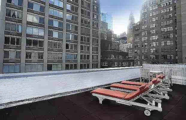 E 46th St #5T - Photo 6 of 10