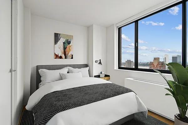 Columbus Pl #S33E - Photo 7 of 20