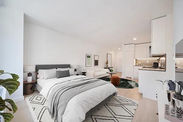 W 37th St #607 - Photo 2 of 20