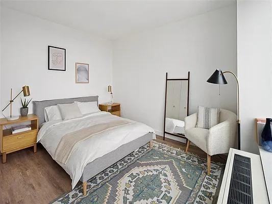 W 33rd St #0-33C - Photo 5 of 20