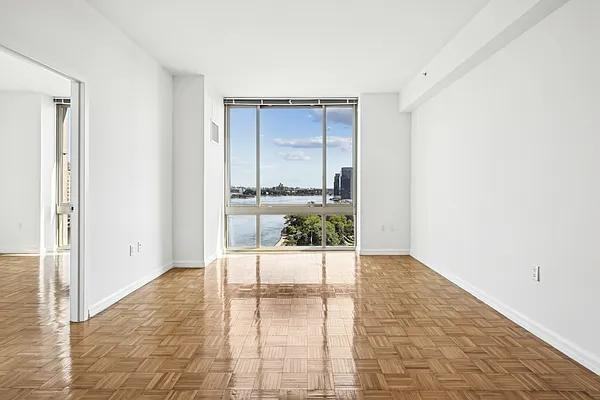 Main St #932 - Photo 2 of 20