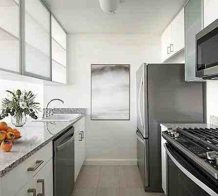 W 56th St #703 - Photo 2 of 20