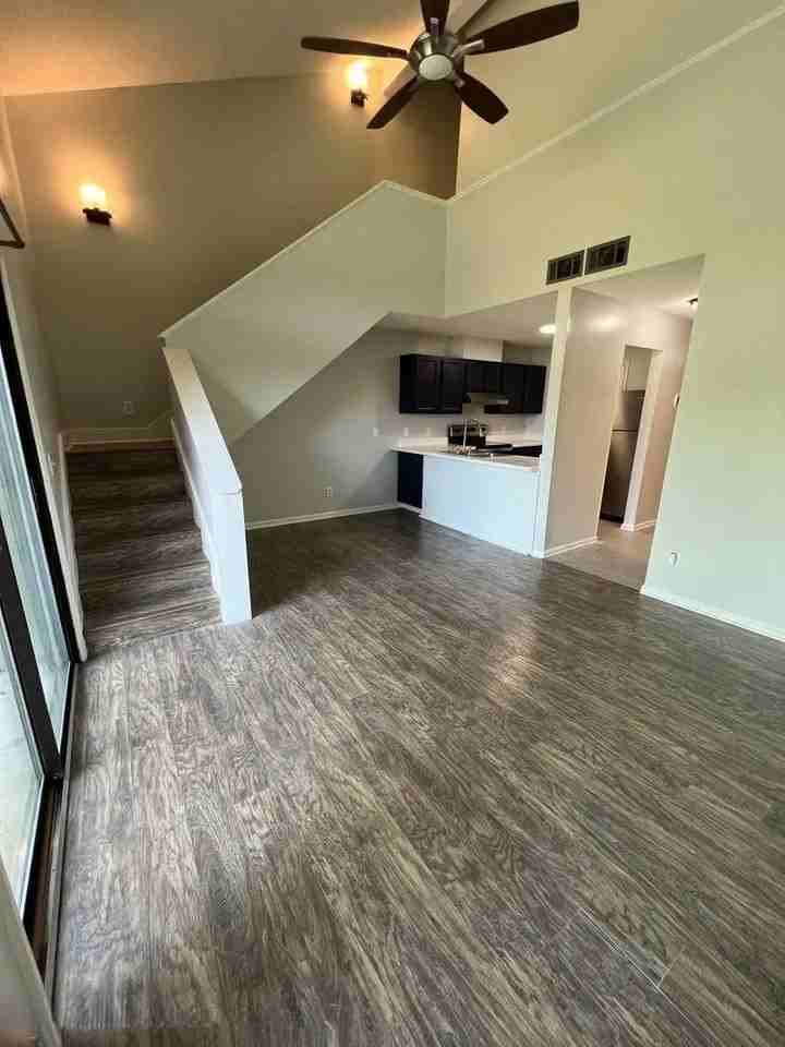 1000 Stonegate Dr - Photo 7 of 11