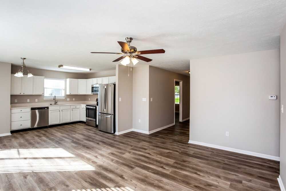 9 S Morris Blvd - Photo 4 of 16