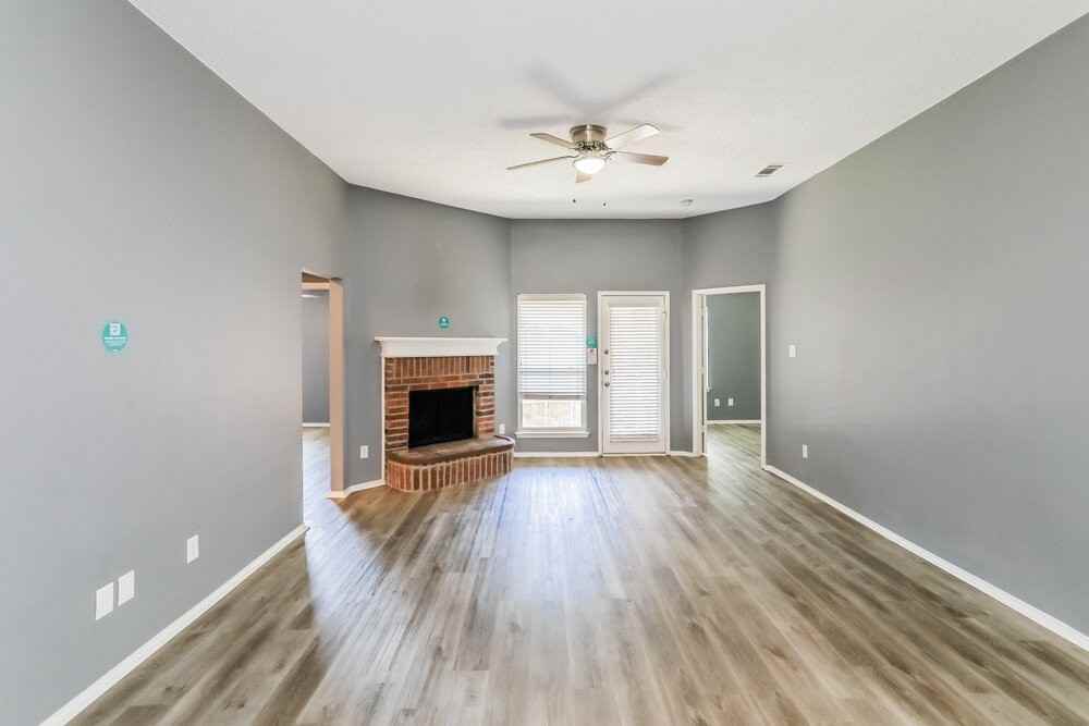 4936 Diamond Trace Trl - Photo 3 of 16