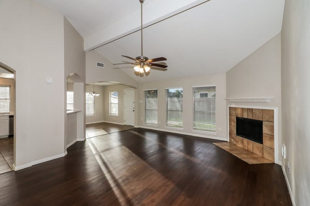 1226 Peacham Ct - Photo 3 of 16
