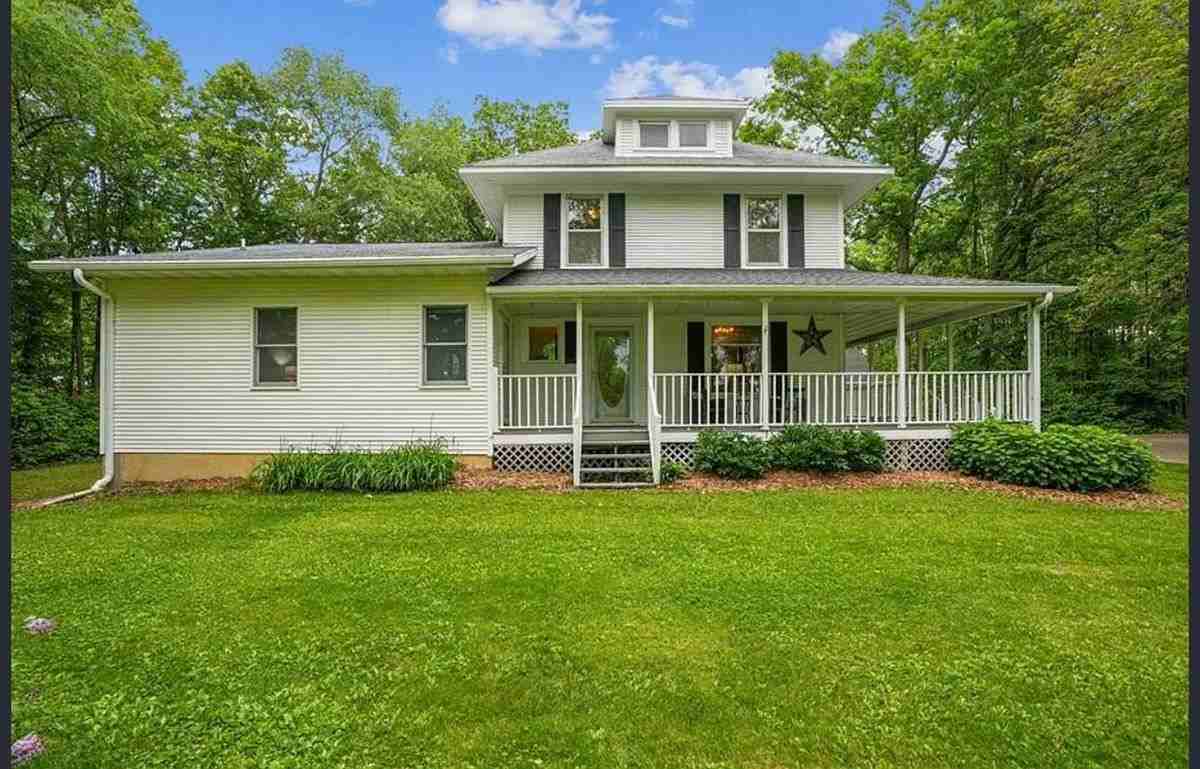 3220 50th Ave - Photo 3 of 27