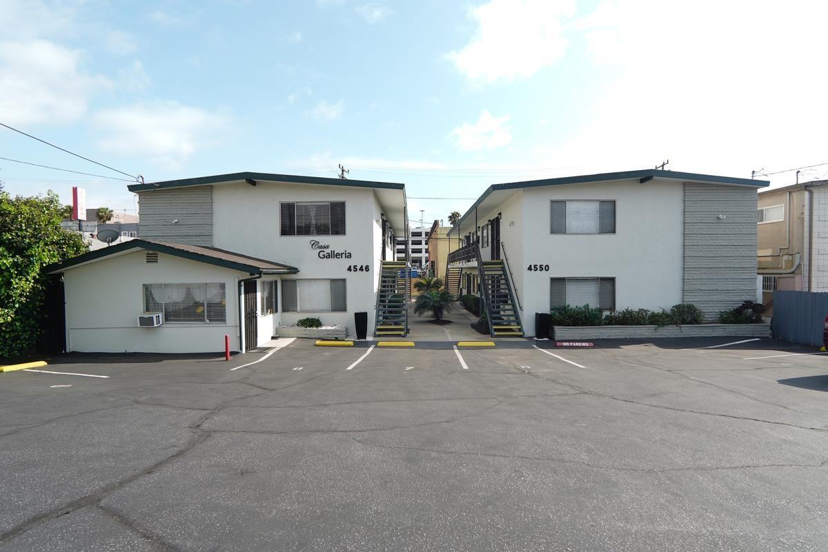 4422 W 172nd St - Photo 3 of 15