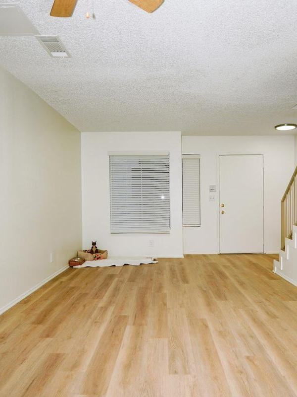 4422 W 172nd St - Photo 6 of 14