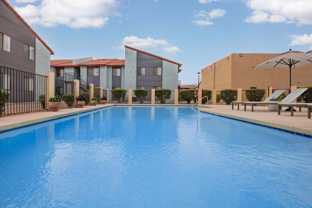 Lynnwood Apartments - Photo 1 of 1