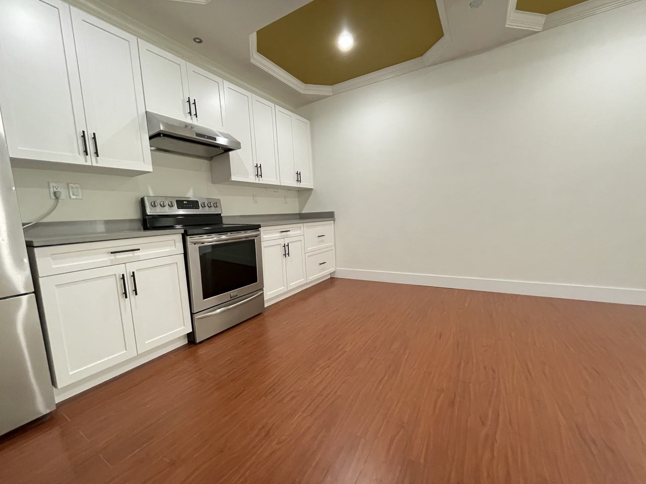 3836 Rumble St #1 - Photo 3 of 8