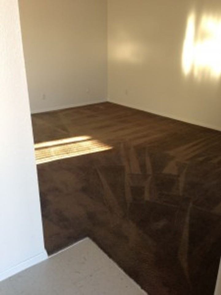 Greenbriar Manor Apartments - Photo 6 of 10