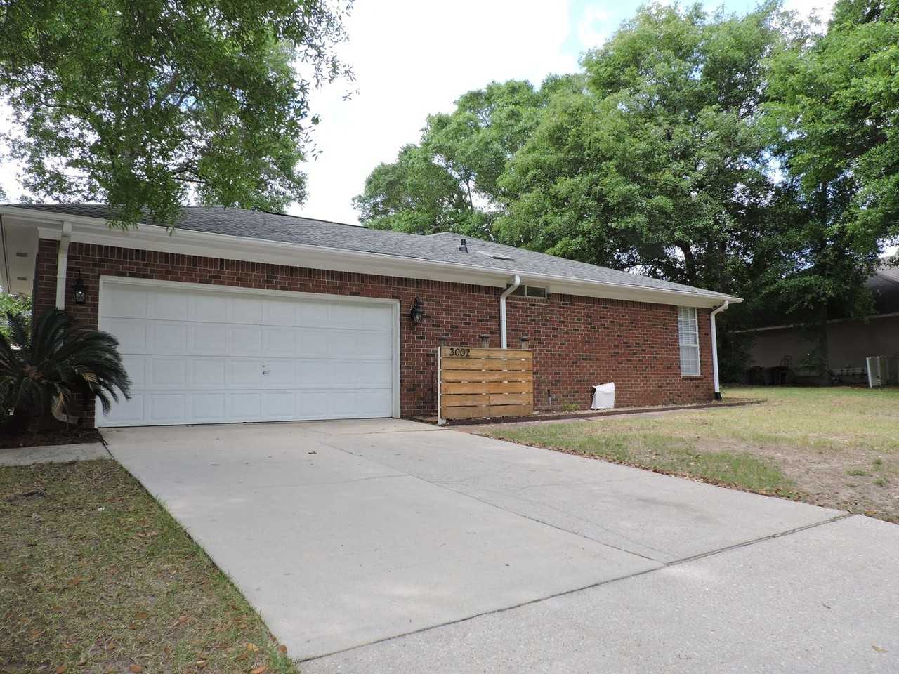 3002 Constantine Rd - Photo 2 of 31