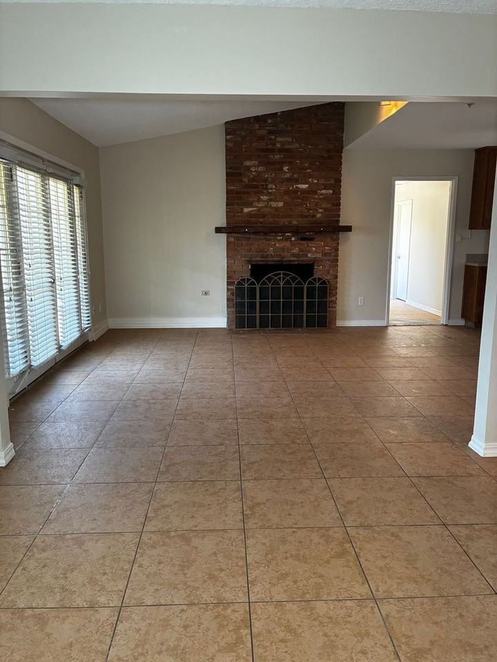 4513 Perris Way - Photo 2 of 26