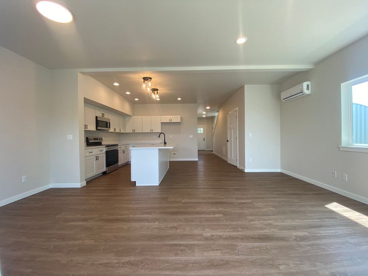 202 S Union Rd - Photo 4 of 25