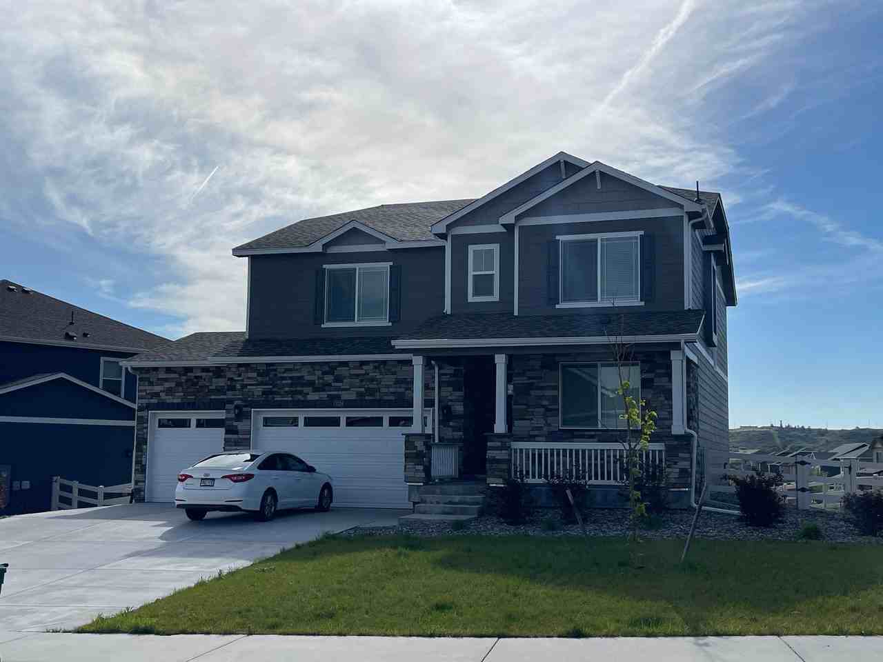 2224 Rosette Ln - Photo 2 of 38