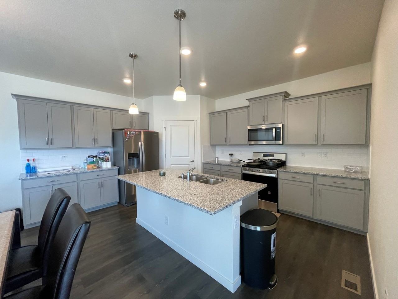 2224 Rosette Ln - Photo 4 of 38