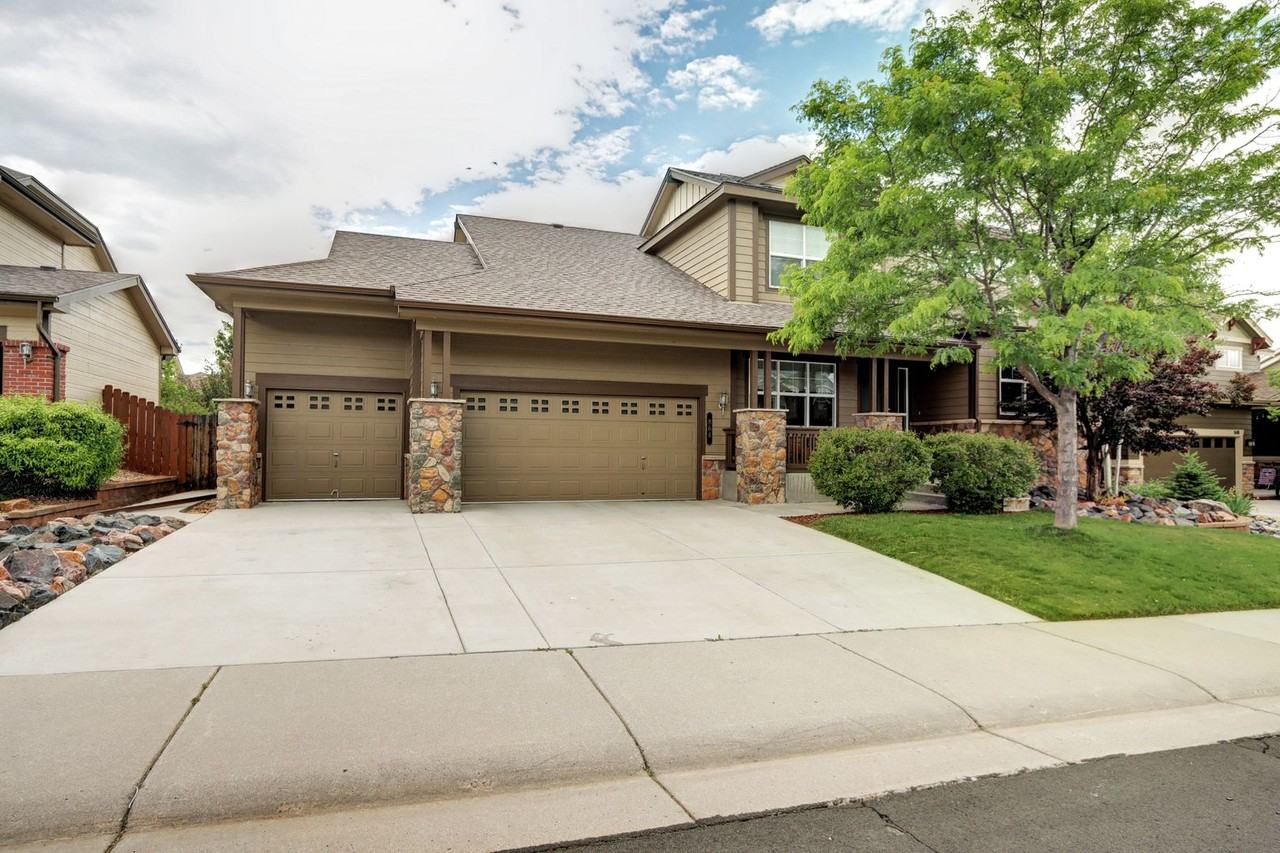 864 Tarpan Pl - Photo 3 of 40