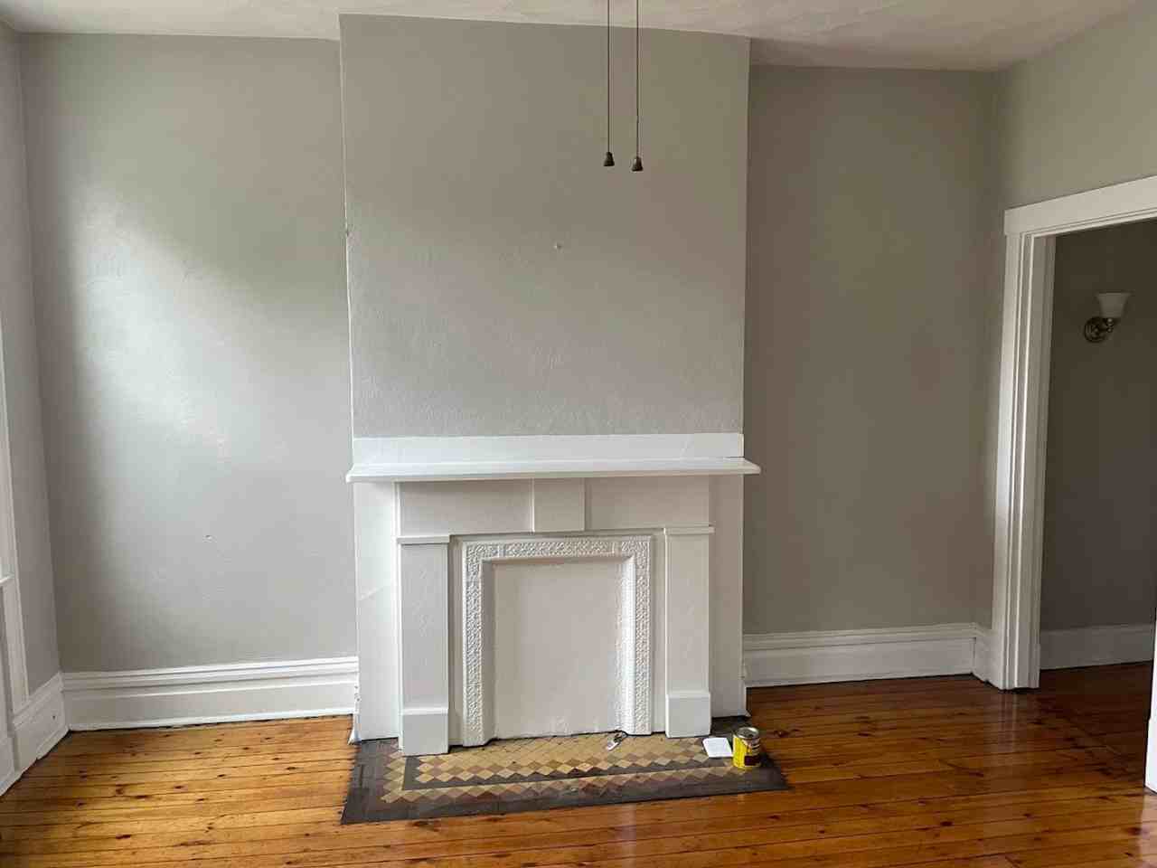 389 40th St - Photo 2 of 28