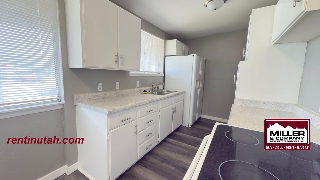 1625 W Paradise Ln - Photo 7 of 18