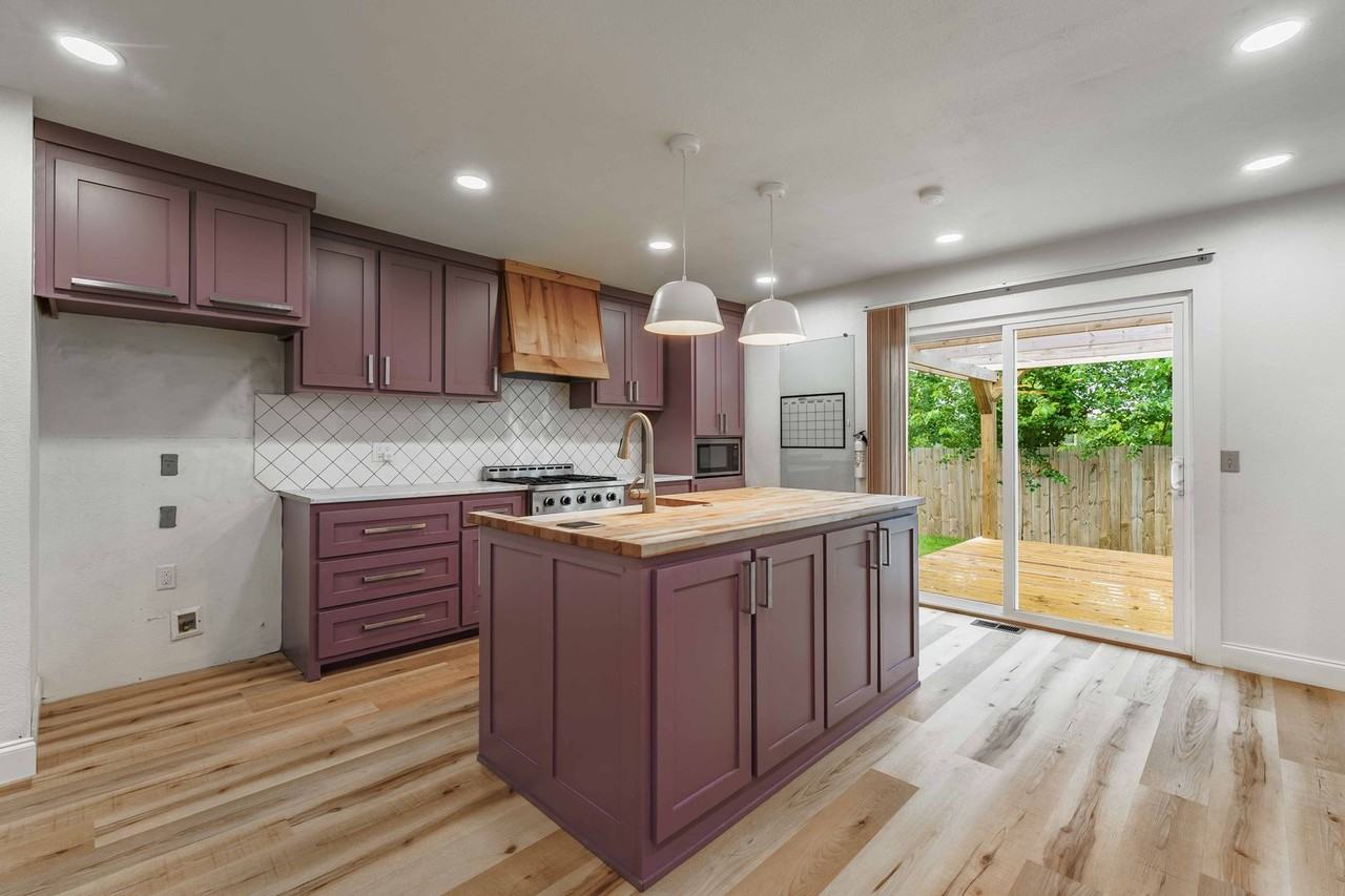 916 S 16th St - Photo 7 of 22