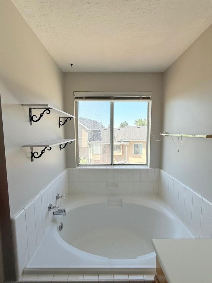 979 E Blue Heron Cir - Photo 3 of 17