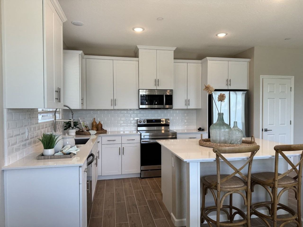 1154 Significant Way W - Photo 4 of 6