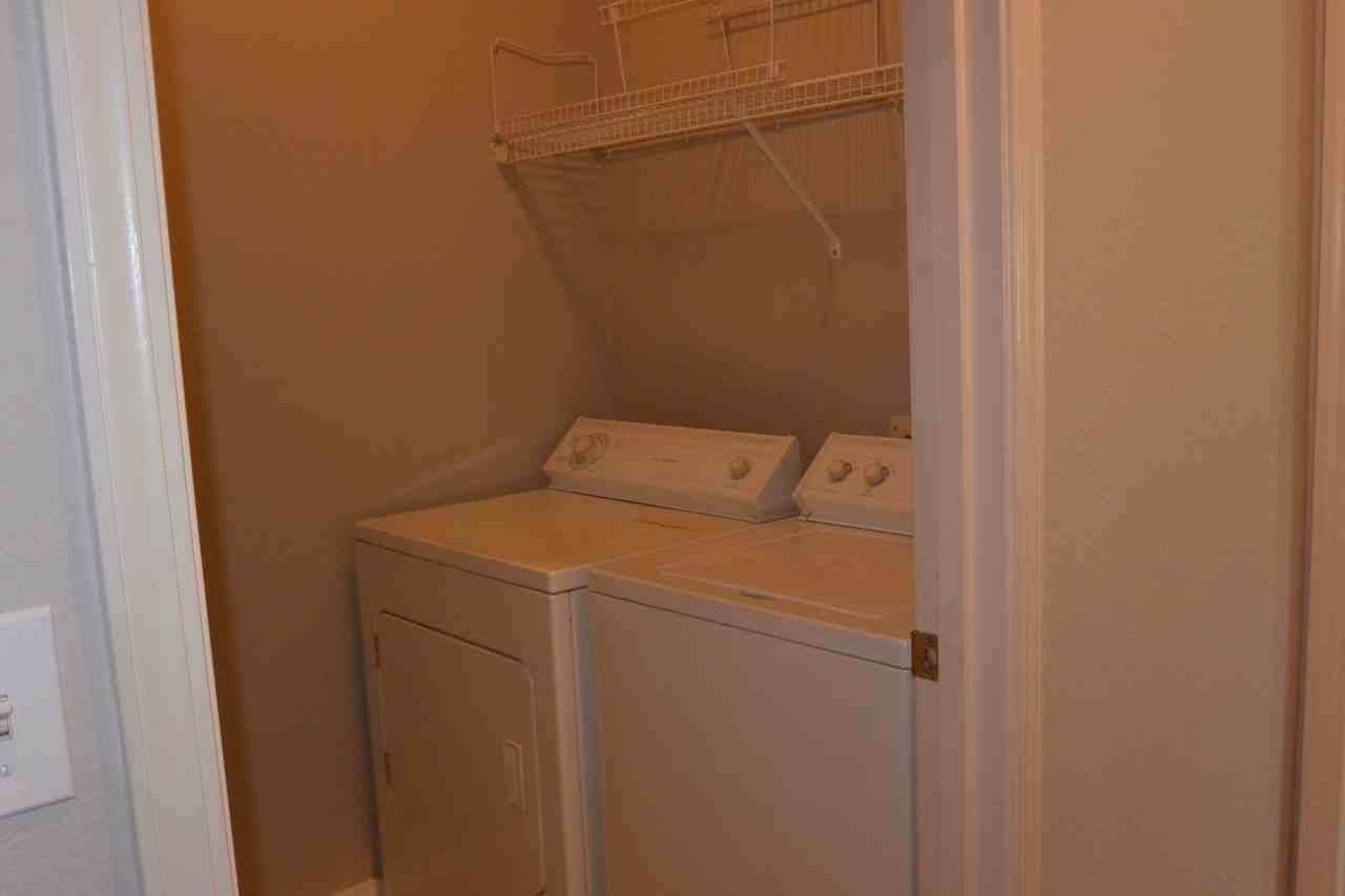 1830 Se Cutter Ln - Photo 4 of 16