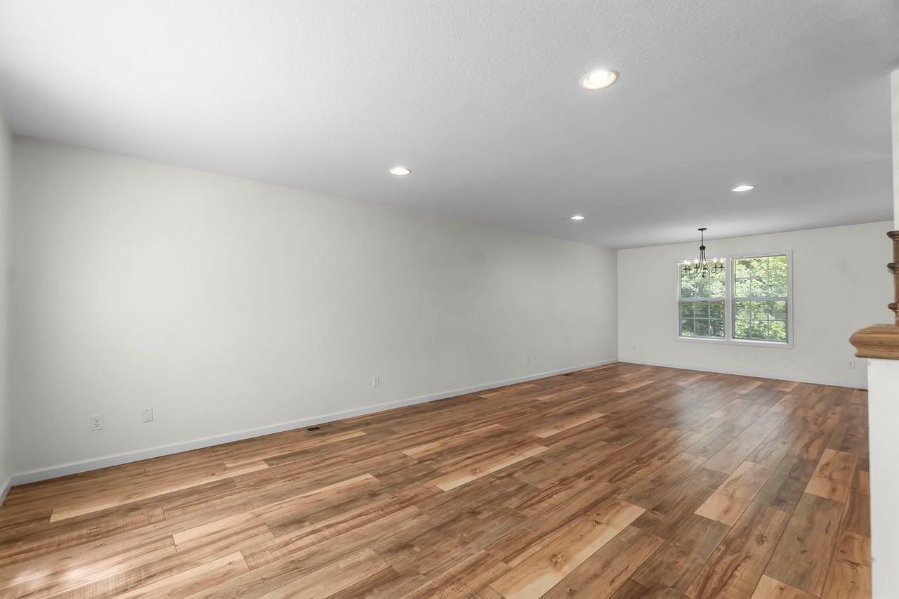 2210 Whitney Jean Dr - Photo 3 of 36