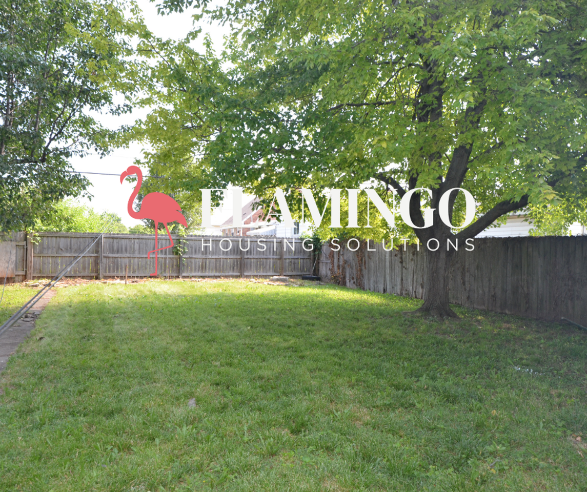 1023 Dodgson Ct - Photo 3 of 17