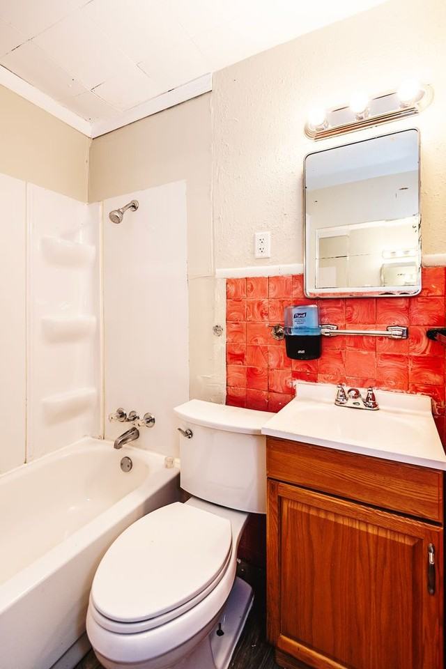 5617 Hodiamont Ave - Photo 7 of 13